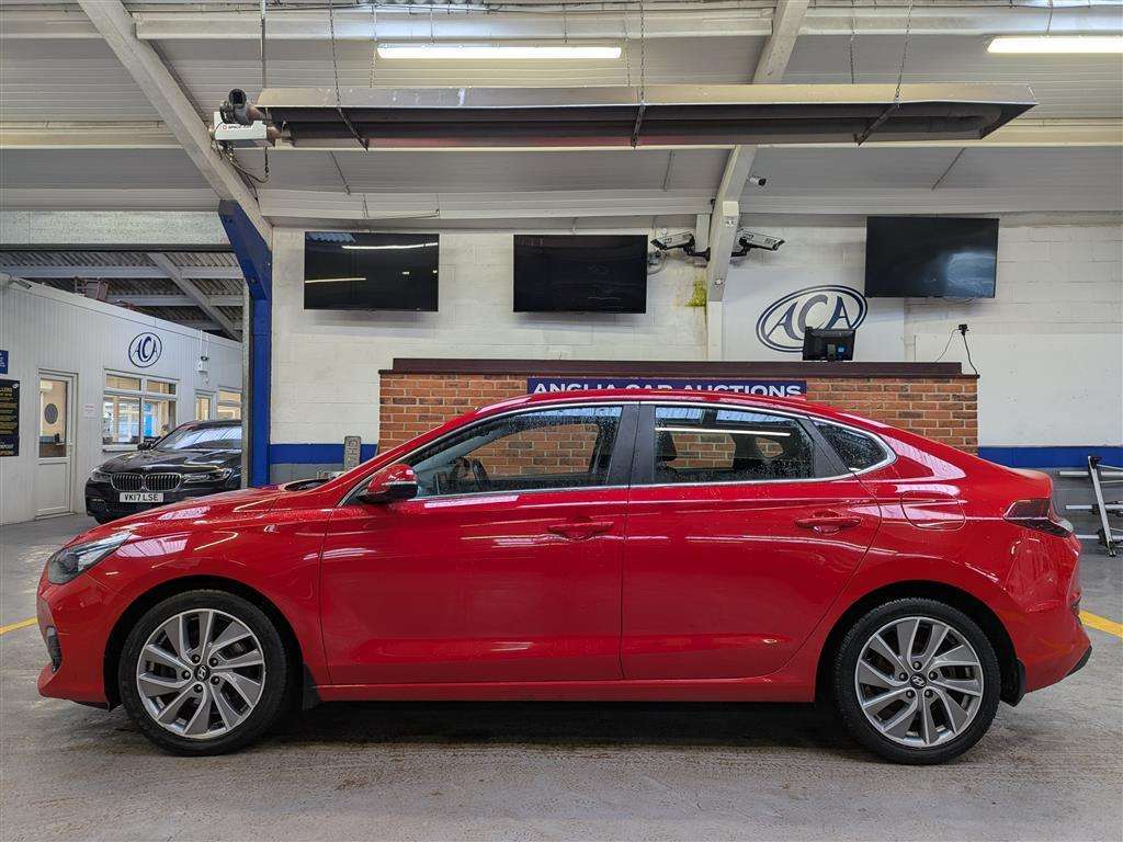 <p>2019 HYUNDAI I30 SE NAV S-A</p>