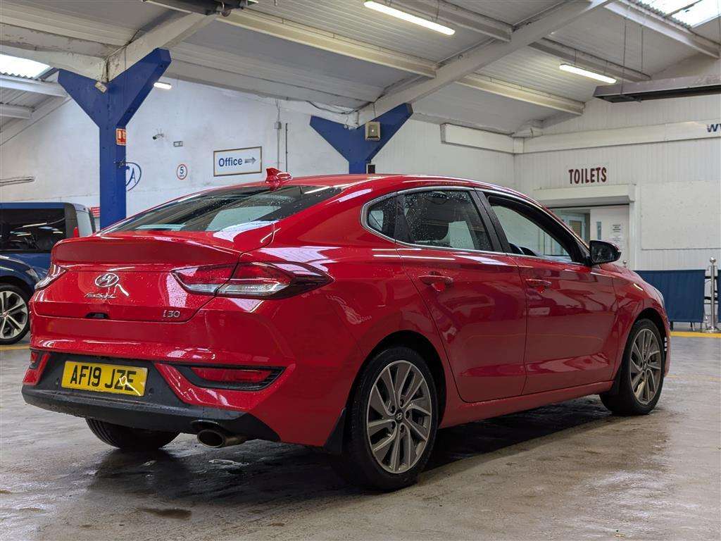 <p>2019 HYUNDAI I30 SE NAV S-A</p>