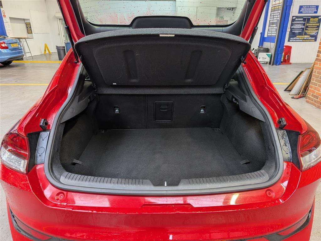 <p>2019 HYUNDAI I30 SE NAV S-A</p>