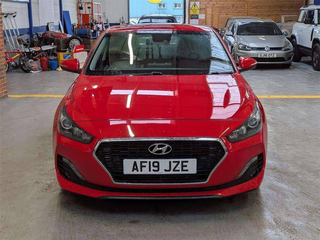 <p>2019 HYUNDAI I30 SE NAV S-A</p>