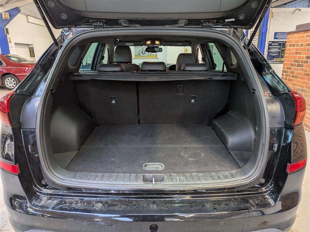 <p>2020 HYUNDAI TUCSON N LNE 48V MHEV CRD</p>