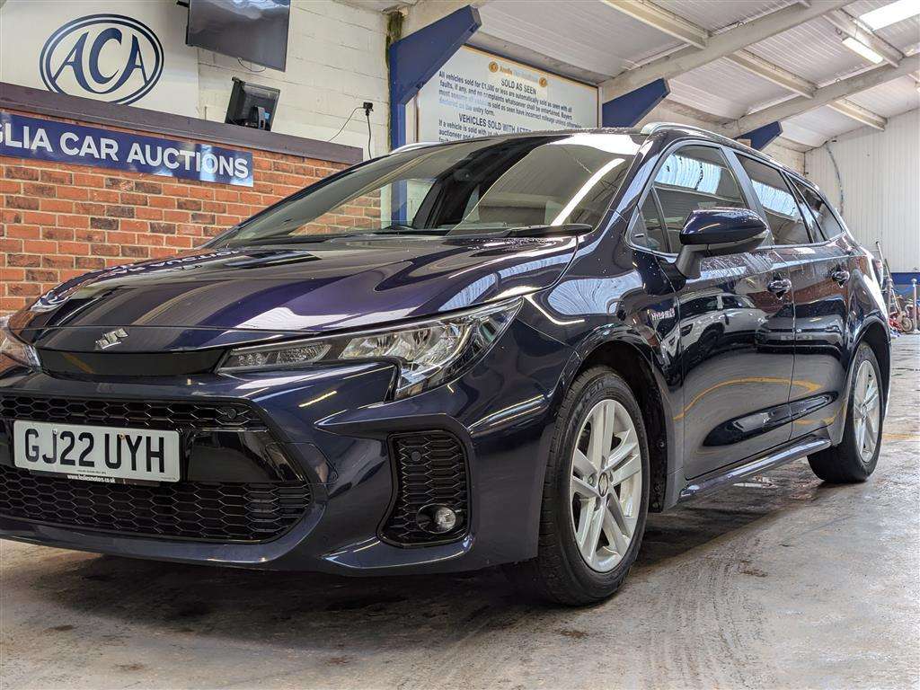 <p>2022 SUZUKI SWACE SZ-T HEV CVT</p>