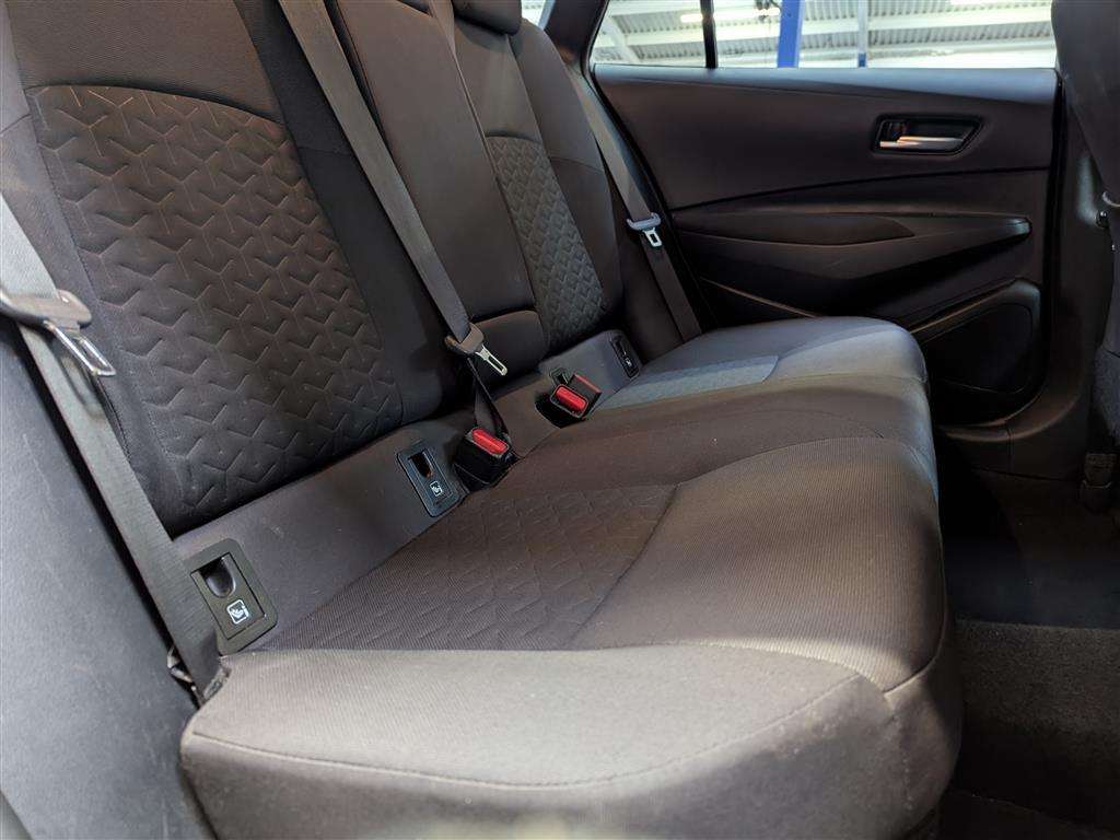 <p>2022 SUZUKI SWACE SZ-T HEV CVT</p>