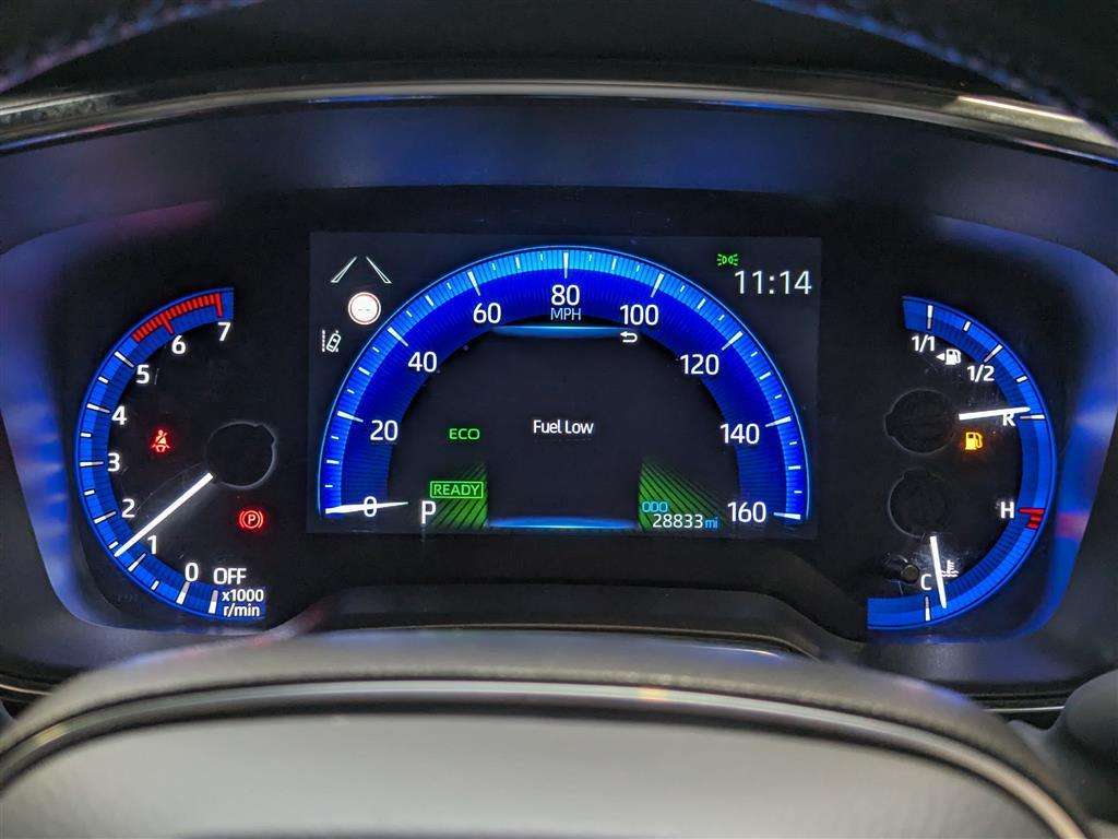 <p>2022 SUZUKI SWACE SZ-T HEV CVT</p>