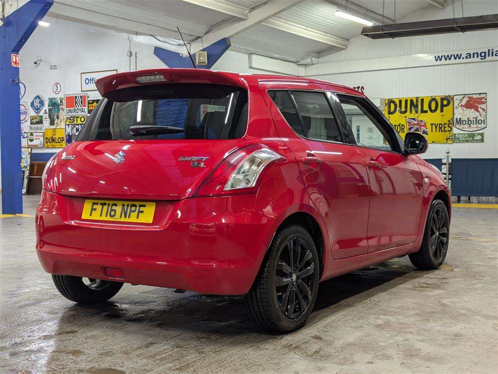 <p>2016 SUZUKI SWIFT SZ-L</p>