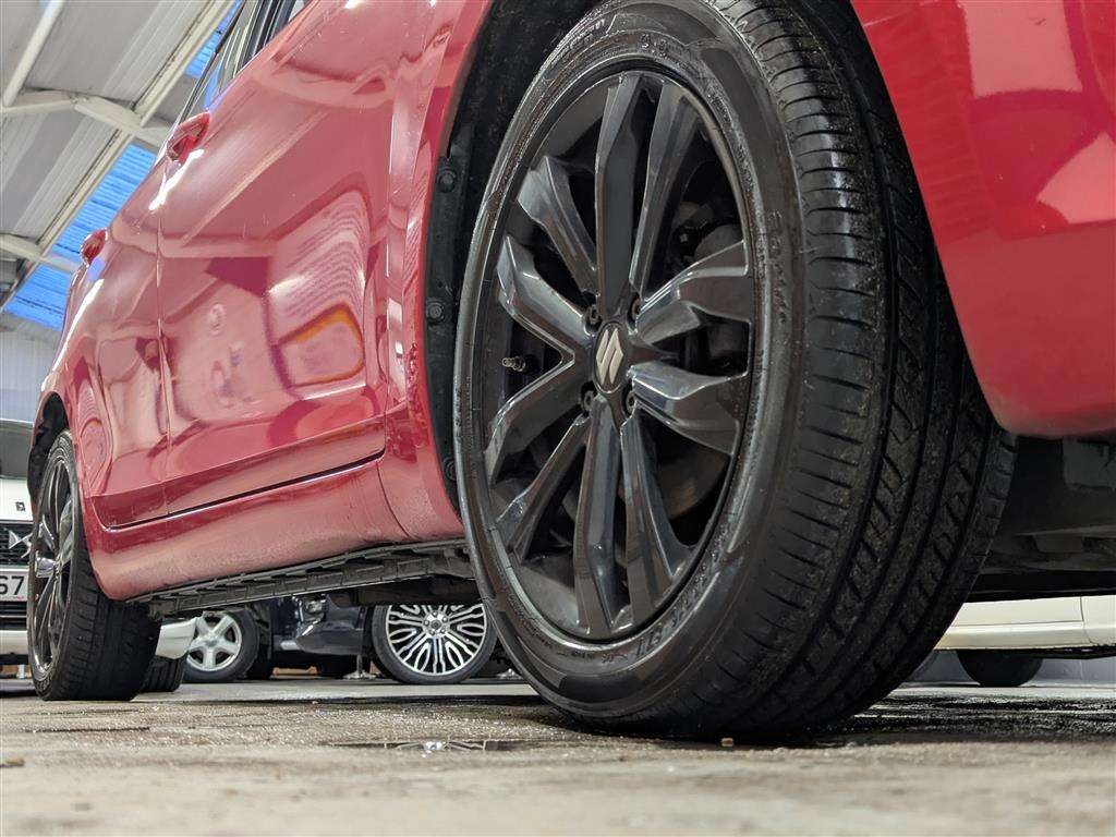 <p>2016 SUZUKI SWIFT SZ-L</p>