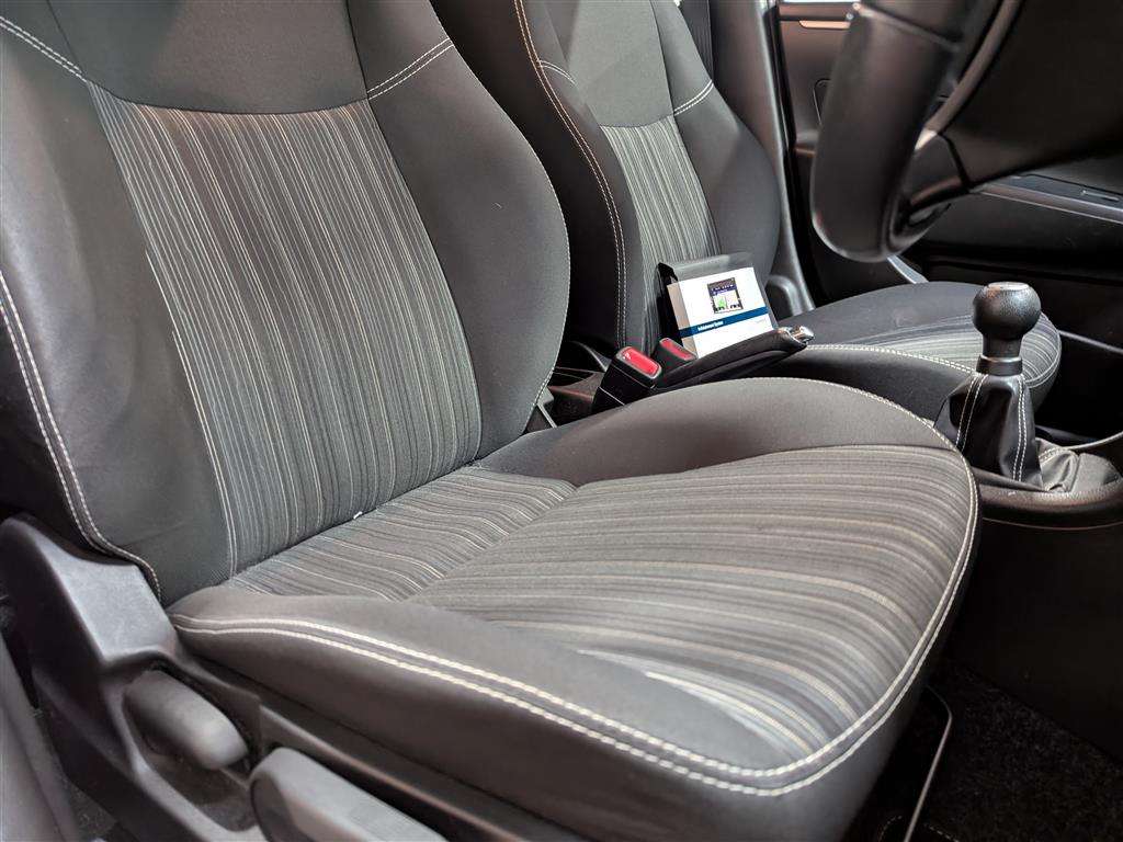 <p>2016 SUZUKI SWIFT SZ-L</p>