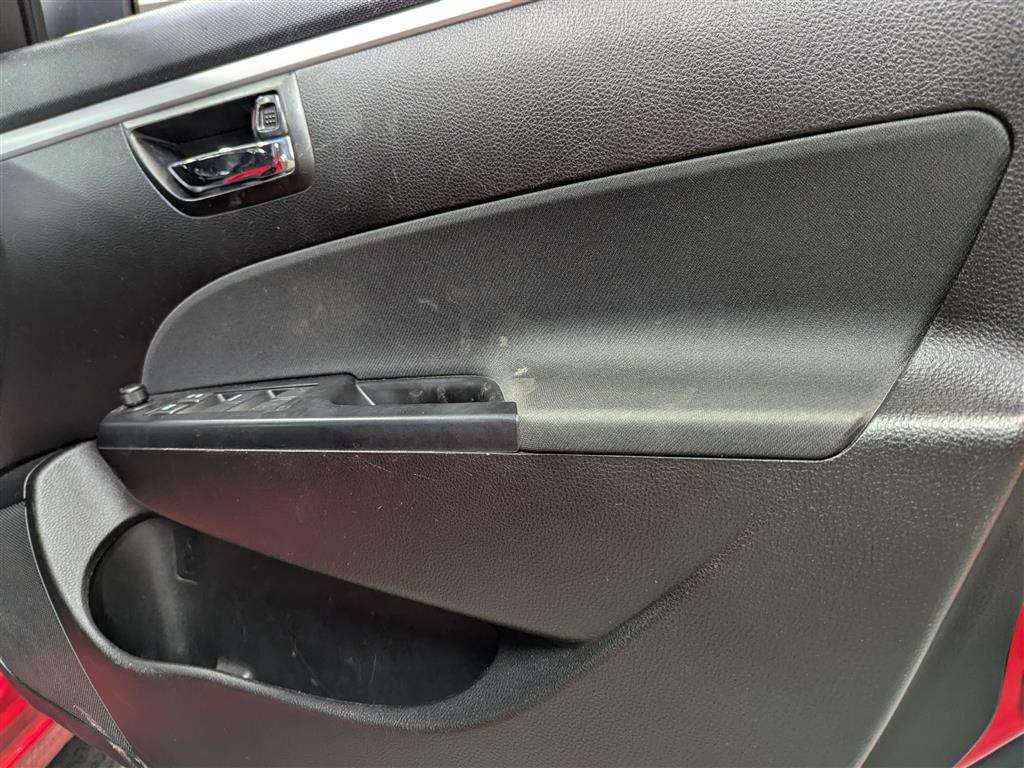 <p>2016 SUZUKI SWIFT SZ-L</p>