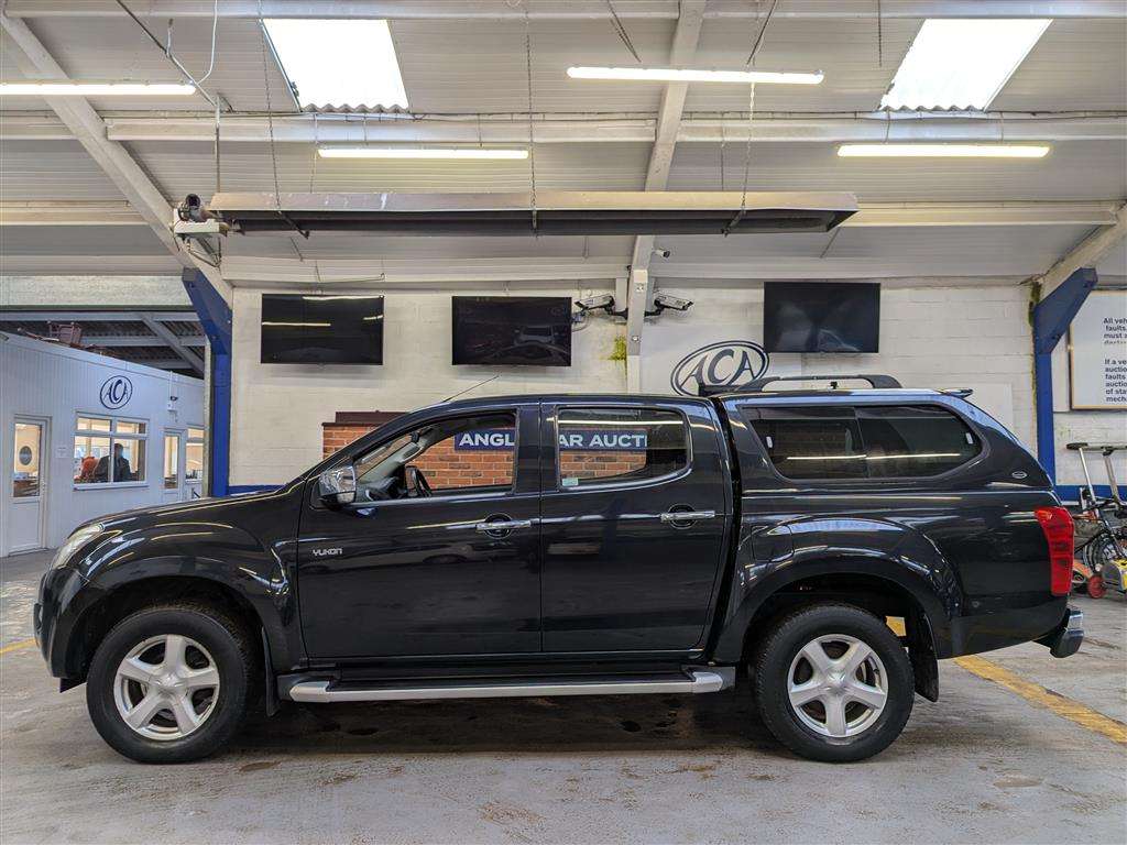 <p>2012 ISUZU D-MAX YUKON D/C INTCOOLER</p>