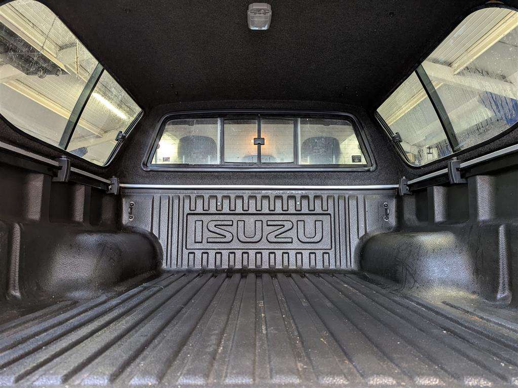 <p>2012 ISUZU D-MAX YUKON D/C INTCOOLER</p>