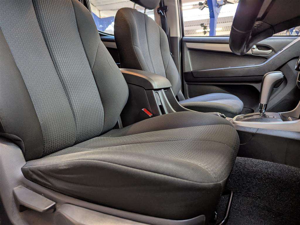 <p>2012 ISUZU D-MAX YUKON D/C INTCOOLER</p>