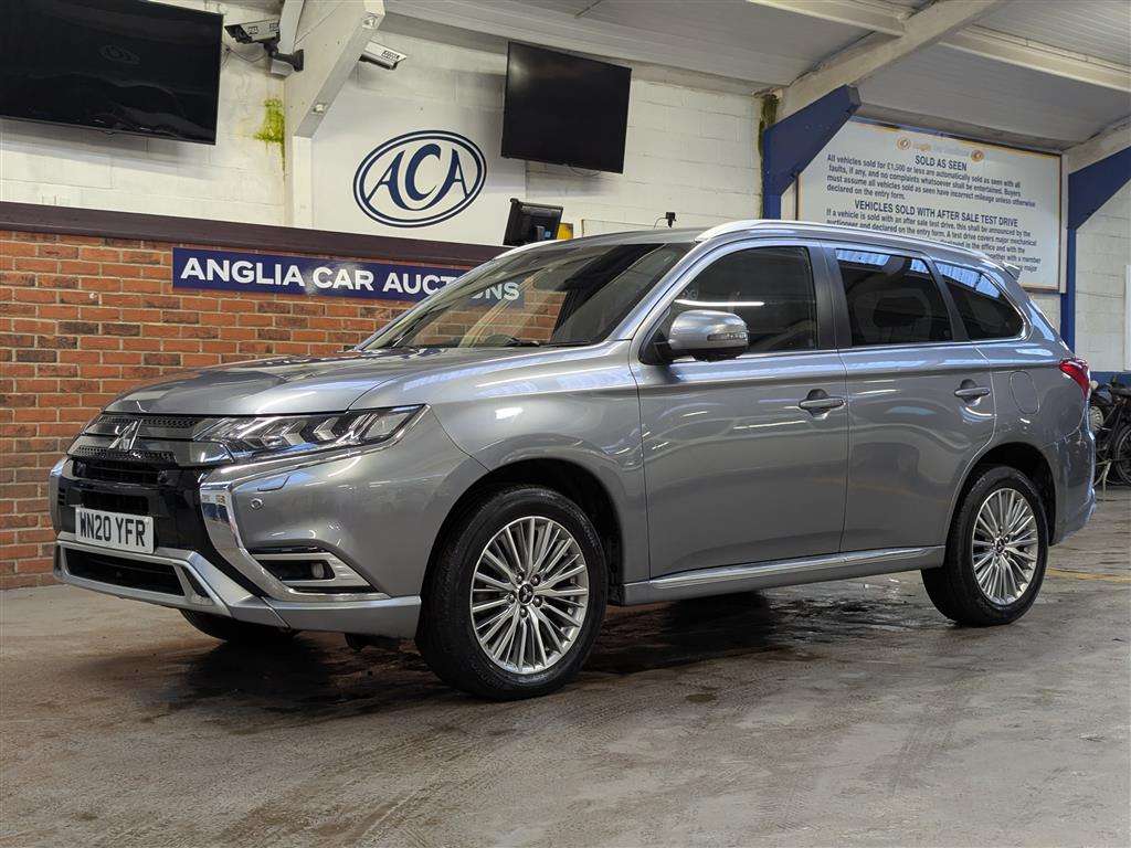 <p>2020 MITSUBISHI OUTLANDER EXCD SAFETY PHE</p>