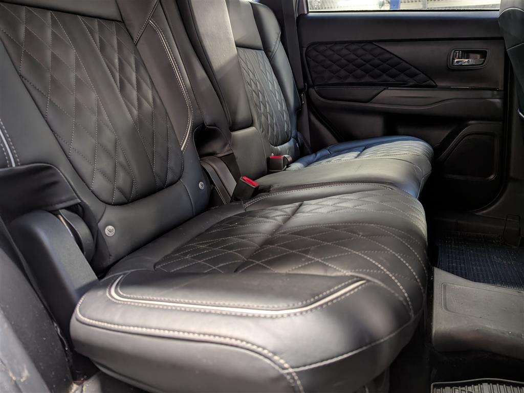 <p>2020 MITSUBISHI OUTLANDER EXCD SAFETY PHE</p>