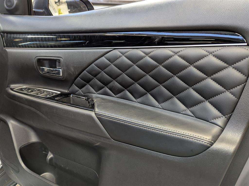 <p>2020 MITSUBISHI OUTLANDER EXCD SAFETY PHE</p>