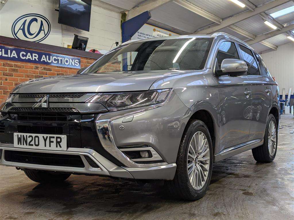 <p>2020 MITSUBISHI OUTLANDER EXCD SAFETY PHE</p>