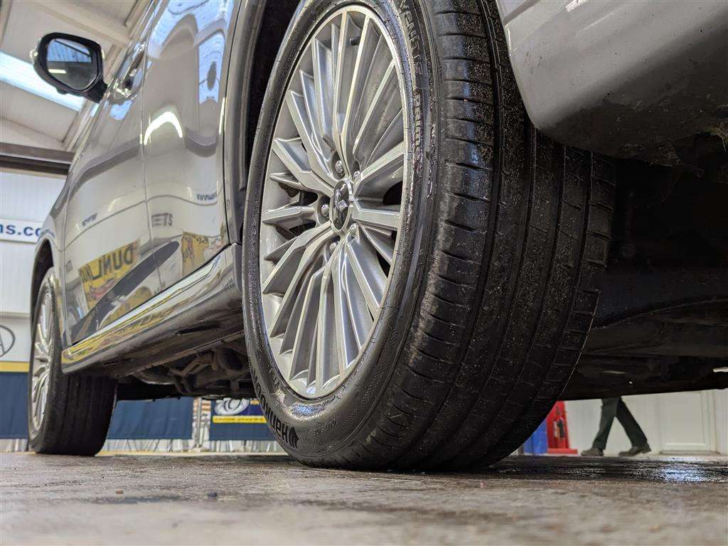 <p>2020 MITSUBISHI OUTLANDER EXCD SAFETY PHE</p>