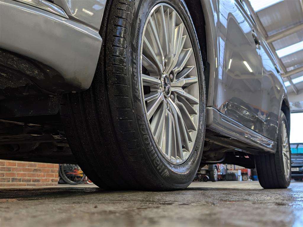 <p>2020 MITSUBISHI OUTLANDER EXCD SAFETY PHE</p>