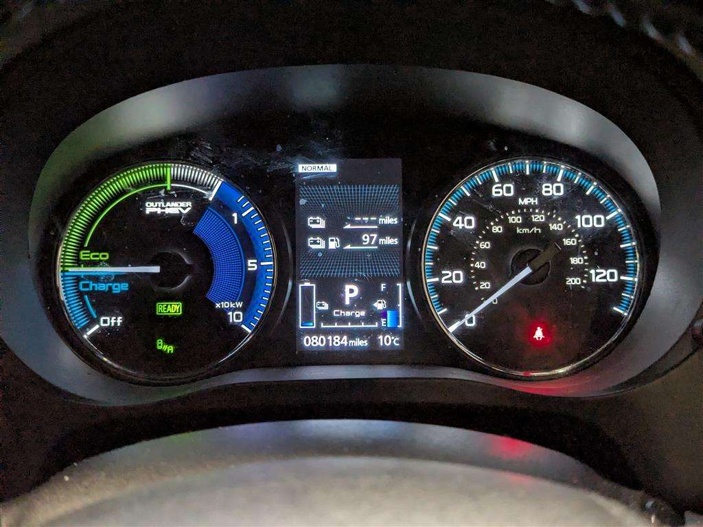 <p>2020 MITSUBISHI OUTLANDER EXCD SAFETY PHE</p>