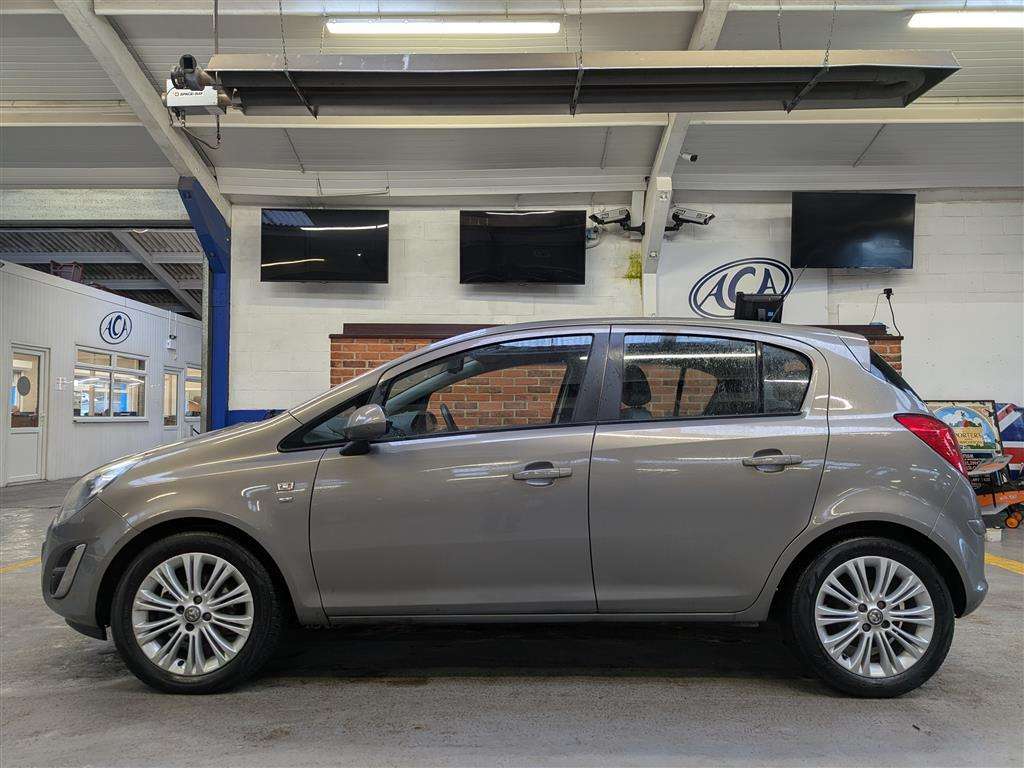 <p>2014 VAUXHALL CORSA SE</p>