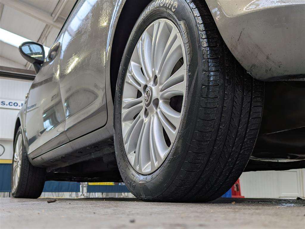 <p>2014 VAUXHALL CORSA SE</p>