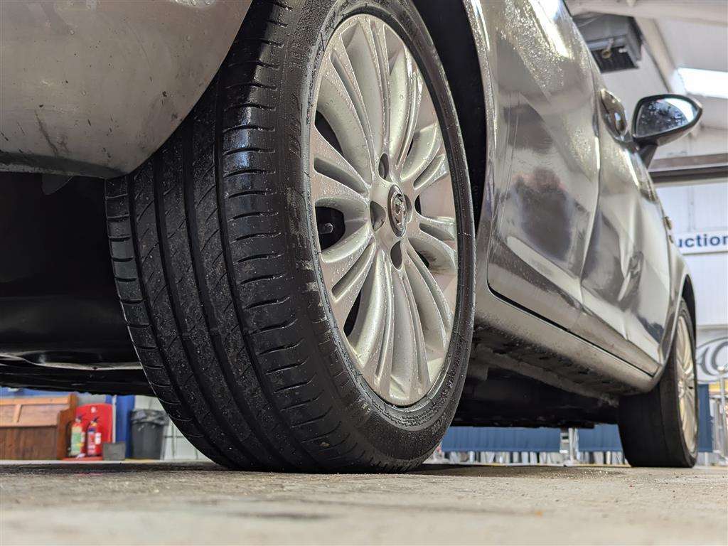 <p>2014 VAUXHALL CORSA SE</p>