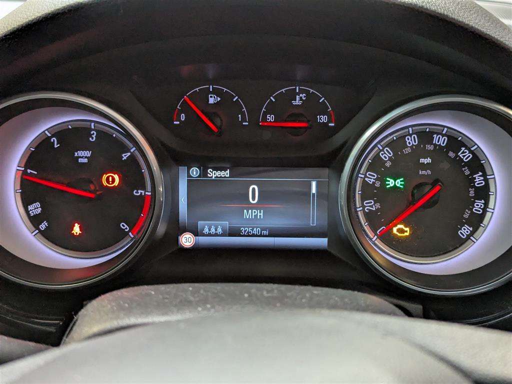 <p>2016 VAUXHALL ASTRA SRI NAV CDTI S/S</p>