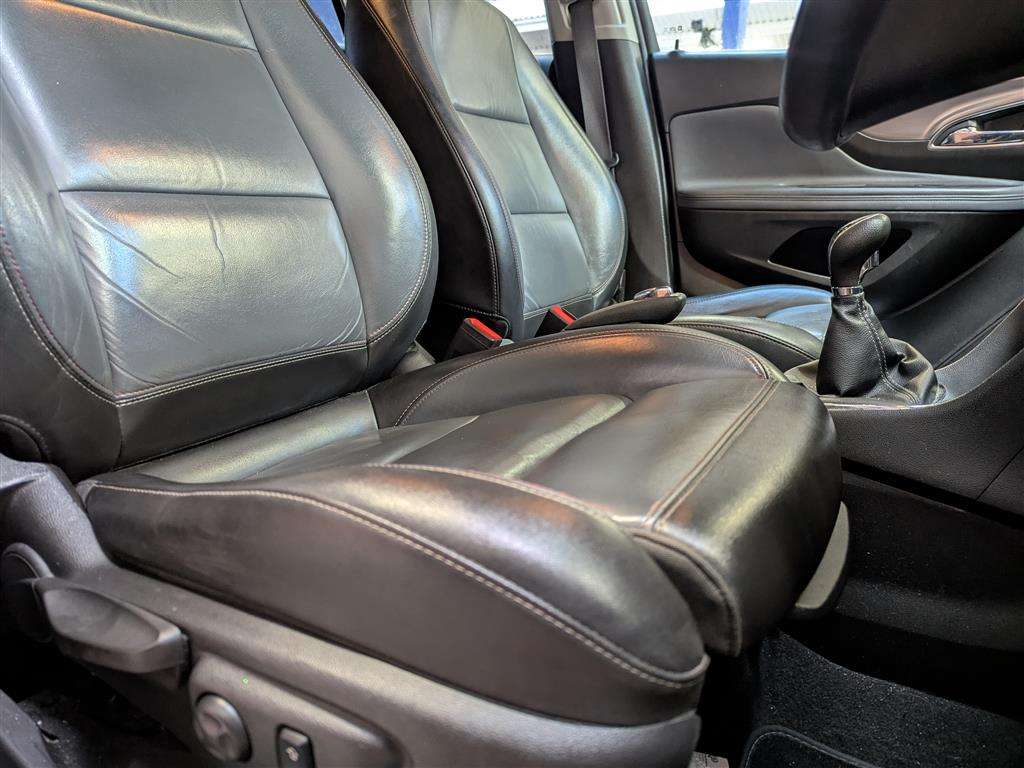 <p>2015 VAUXHALL MOKKA SE TURBO S/S 4X4</p>