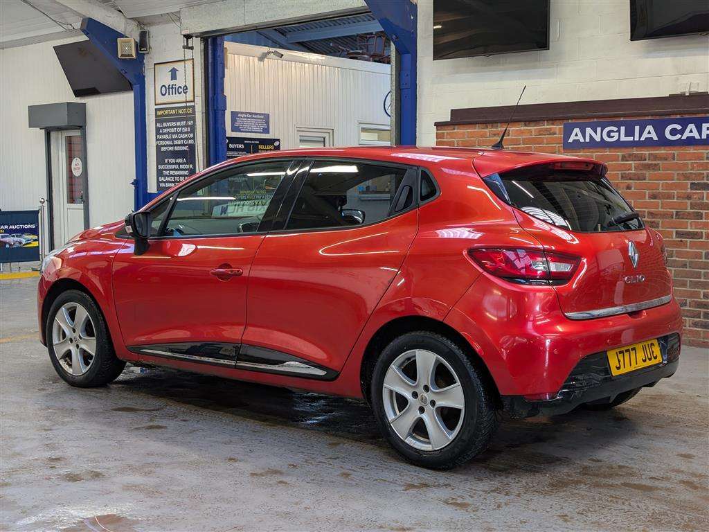 <p>2016 RENAULT CLIO DYNAMIQUE NAV 16V</p>
