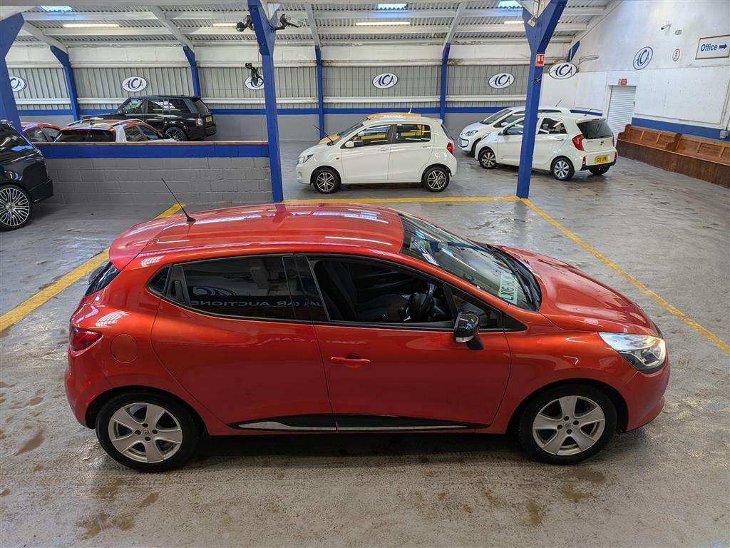 <p>2016 RENAULT CLIO DYNAMIQUE NAV 16V</p>