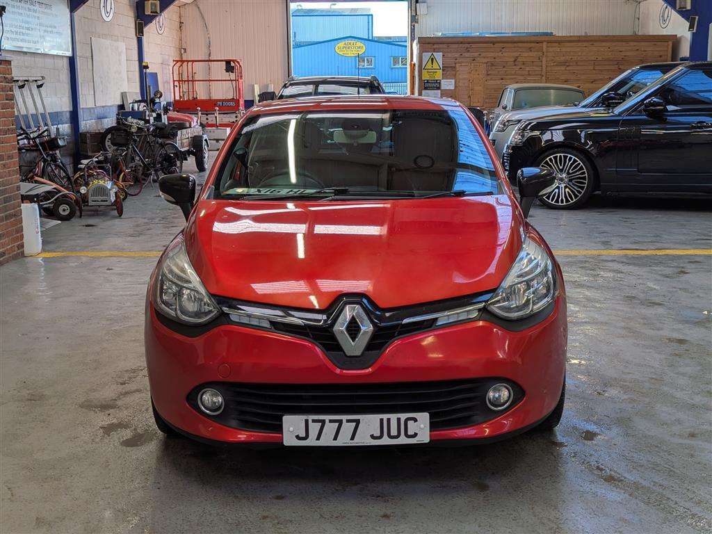 <p>2016 RENAULT CLIO DYNAMIQUE NAV 16V</p>