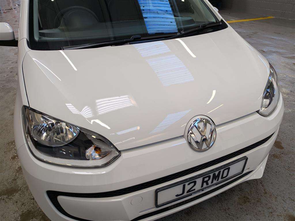 <p>2015 VOLKSWAGEN MOVE UP</p>