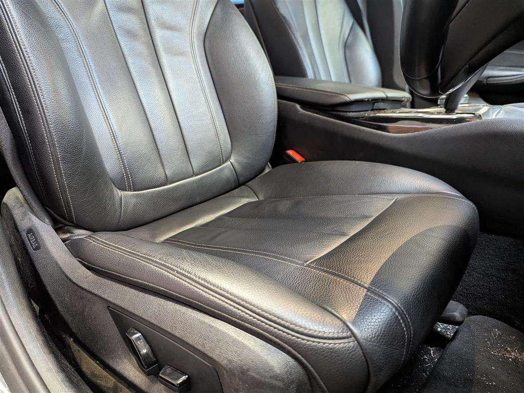 <p>2018 BMW 520D SE AUTO</p>