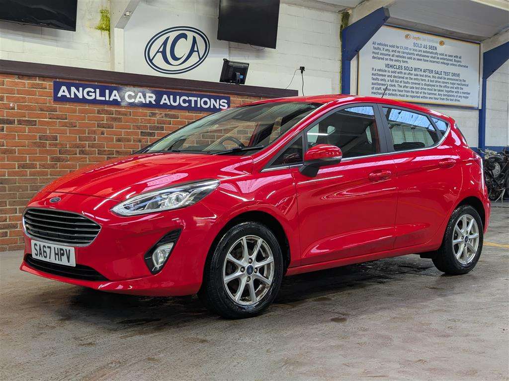 <p>2017 FORD FIESTA ZETEC</p>