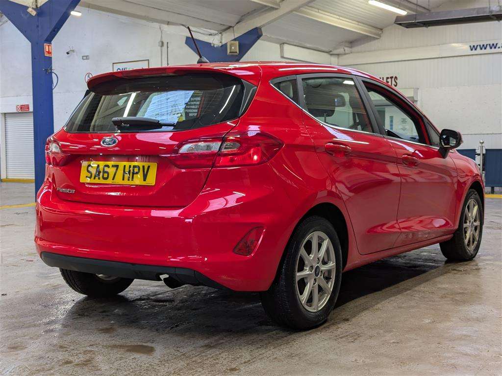 <p>2017 FORD FIESTA ZETEC</p>