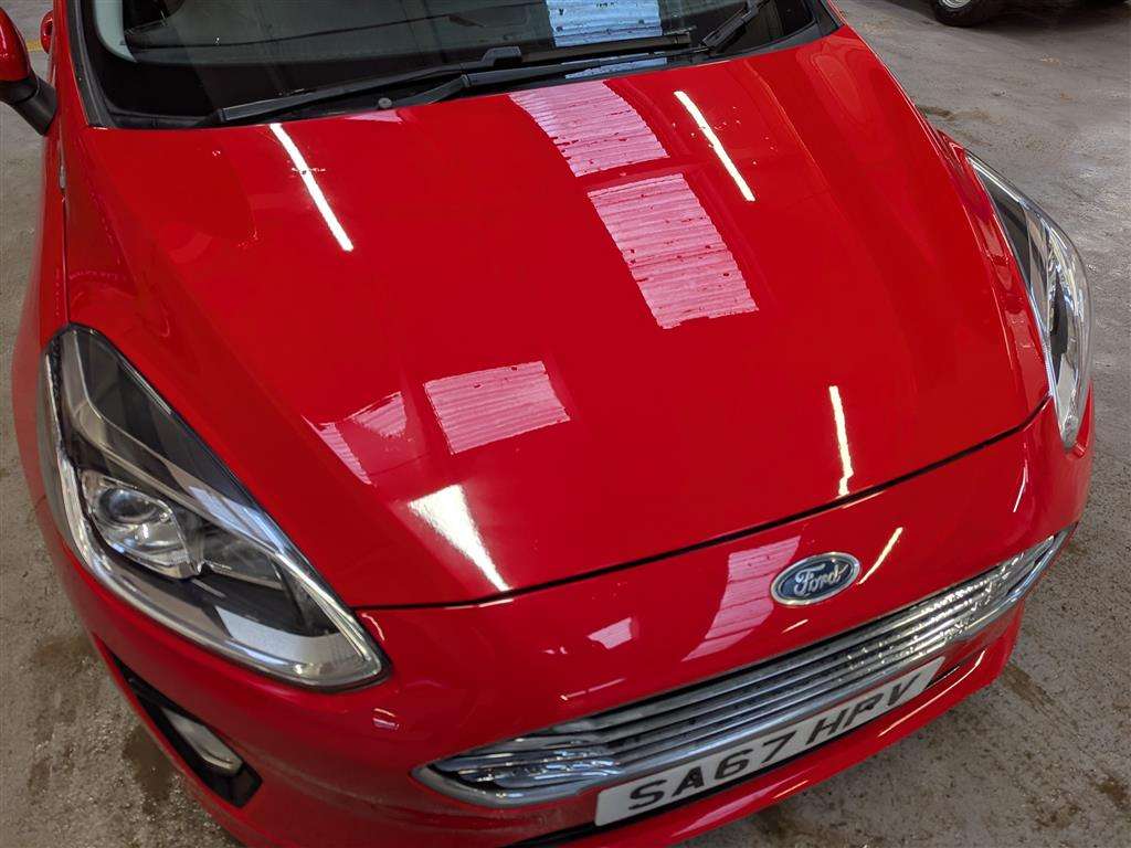 <p>2017 FORD FIESTA ZETEC</p>