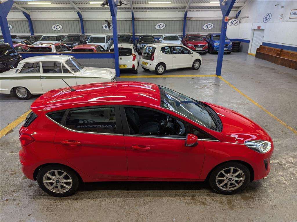 <p>2017 FORD FIESTA ZETEC</p>