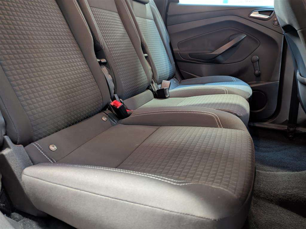 <p>2016 FORD C-MAX ZETEC TDCI</p>