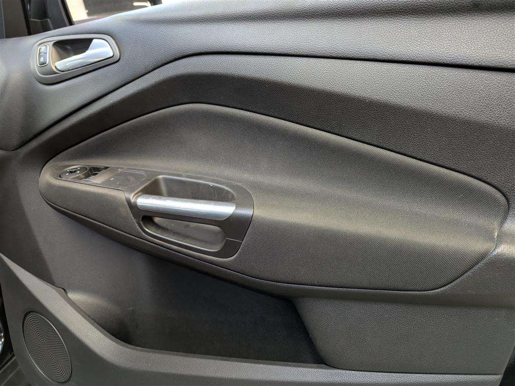 <p>2016 FORD C-MAX ZETEC TDCI</p>