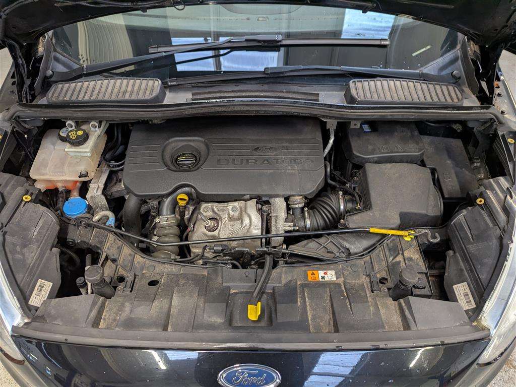 <p>2016 FORD C-MAX ZETEC TDCI</p>