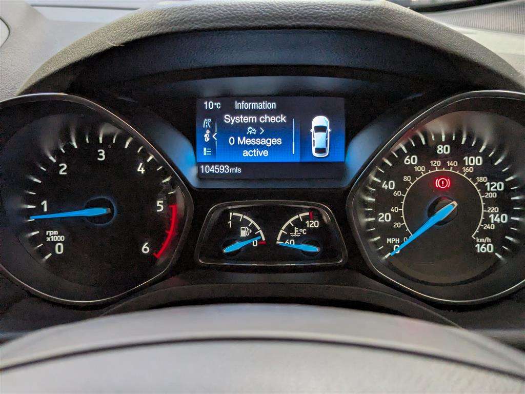 <p>2016 FORD C-MAX ZETEC TDCI</p>