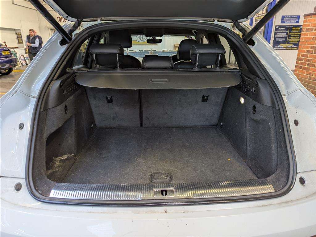 <p>2017 AUDI Q3 S LINE BLACK ED TDI QU</p>