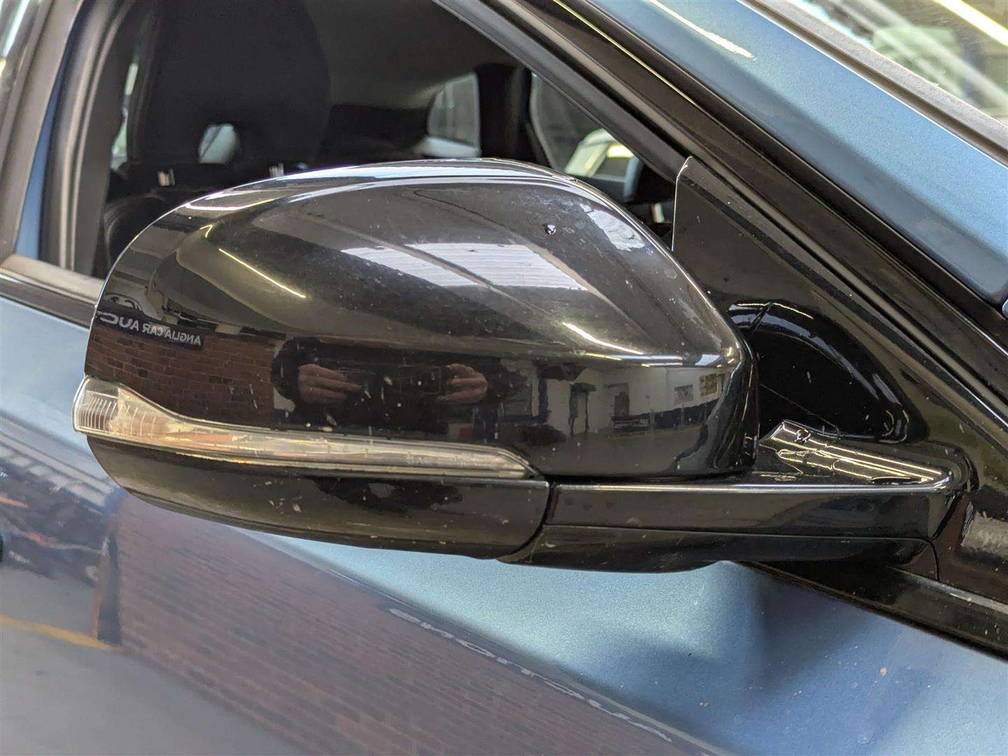 <p>2015 VOLVO V40 CROSS COUNTRY LUX D2</p>