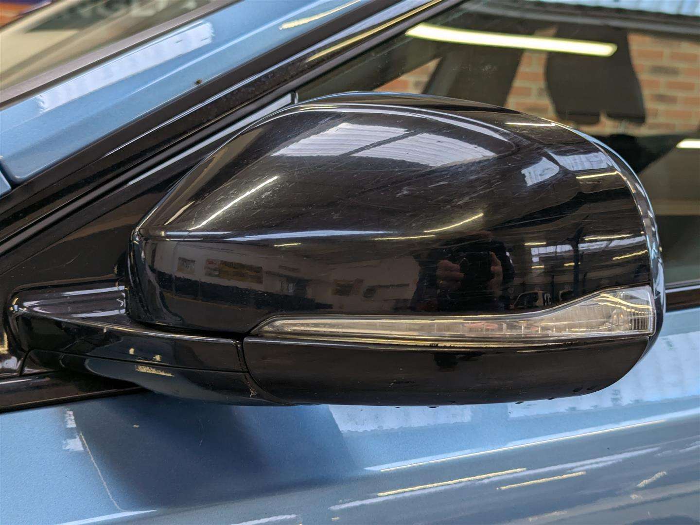 <p>2015 VOLVO V40 CROSS COUNTRY LUX D2</p>