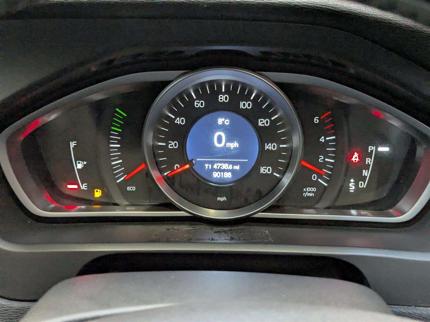 <p>2015 VOLVO V40 CROSS COUNTRY LUX D2</p>