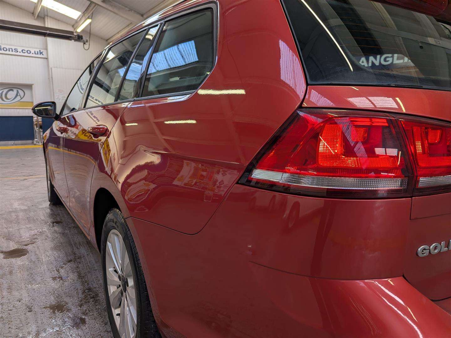 <p>2014 VOLKSWAGEN GOLF SE BLUEMOTION TECH T</p>