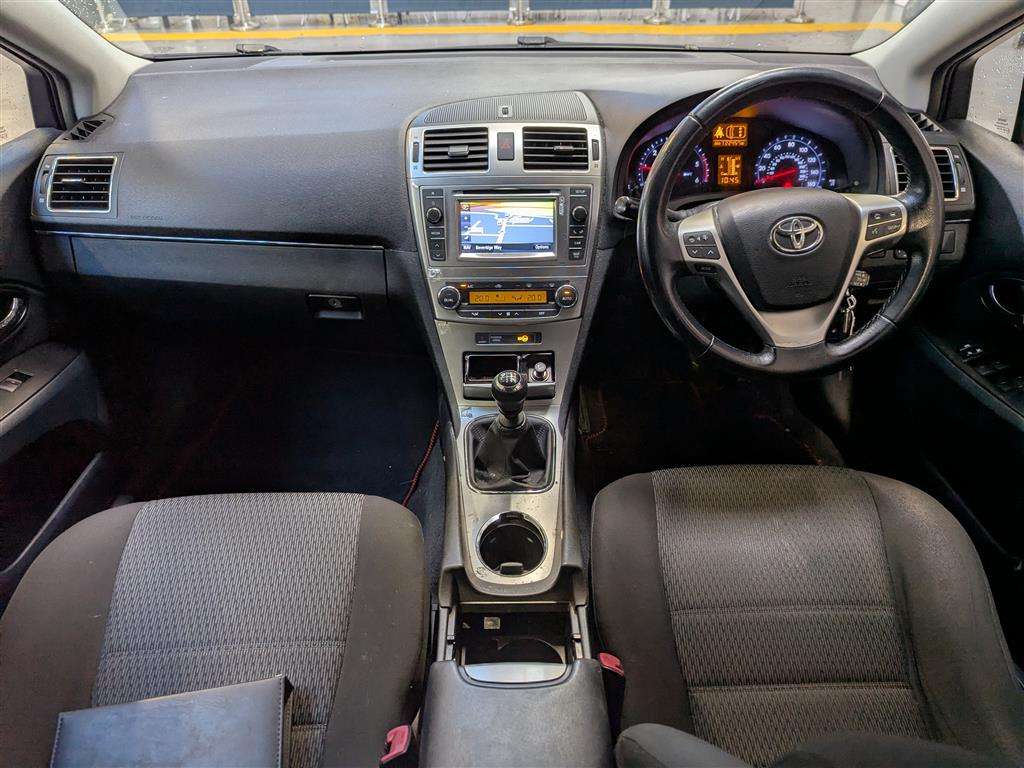 <p>2013 TOYOTA AVENSIS TR D-4D</p>