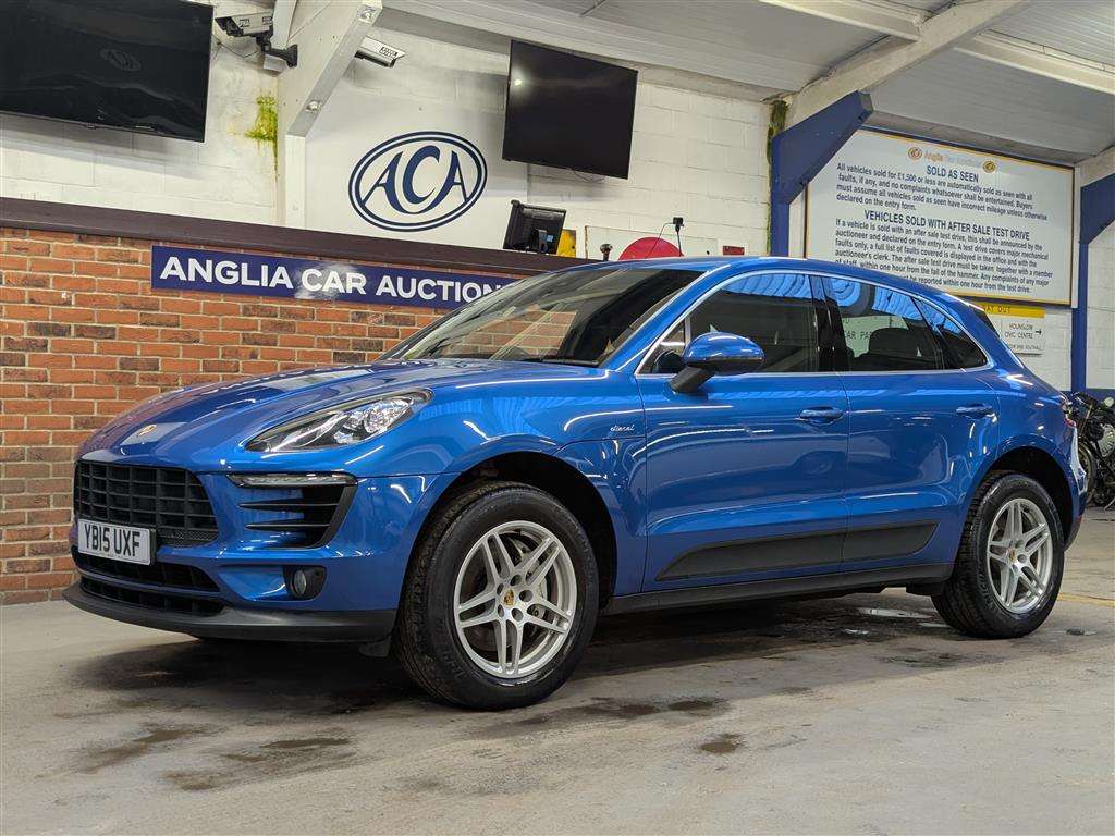 <p>2015 PORSCHE MACAN S D S-A</p>