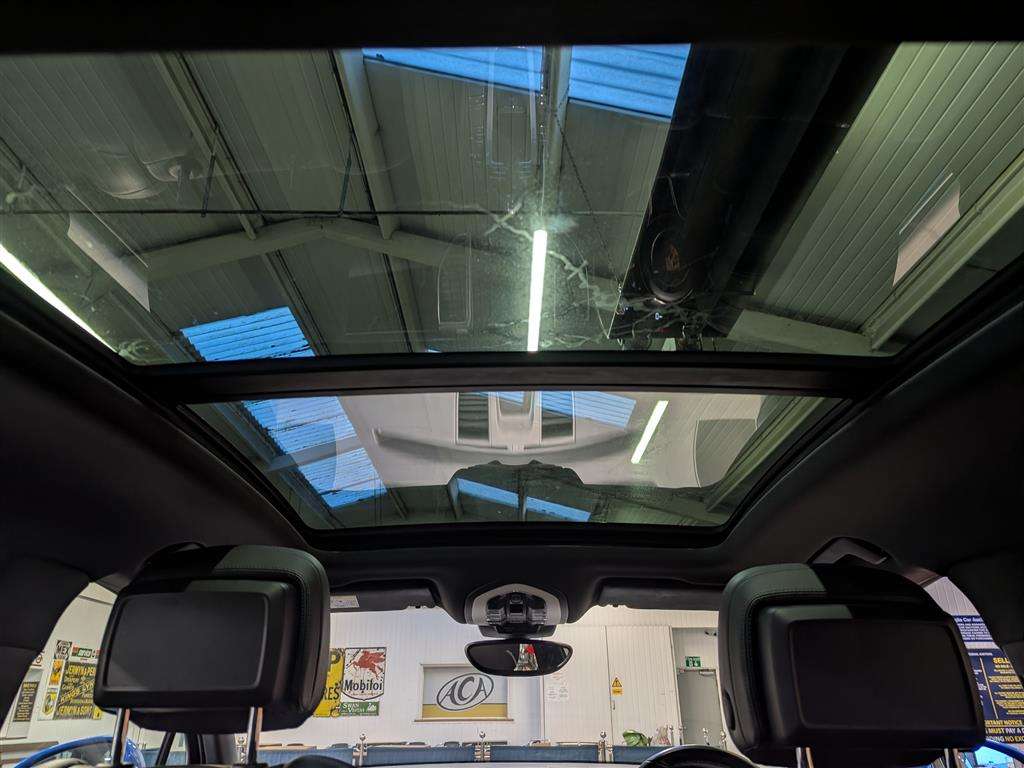 <p>2015 PORSCHE MACAN S D S-A</p>