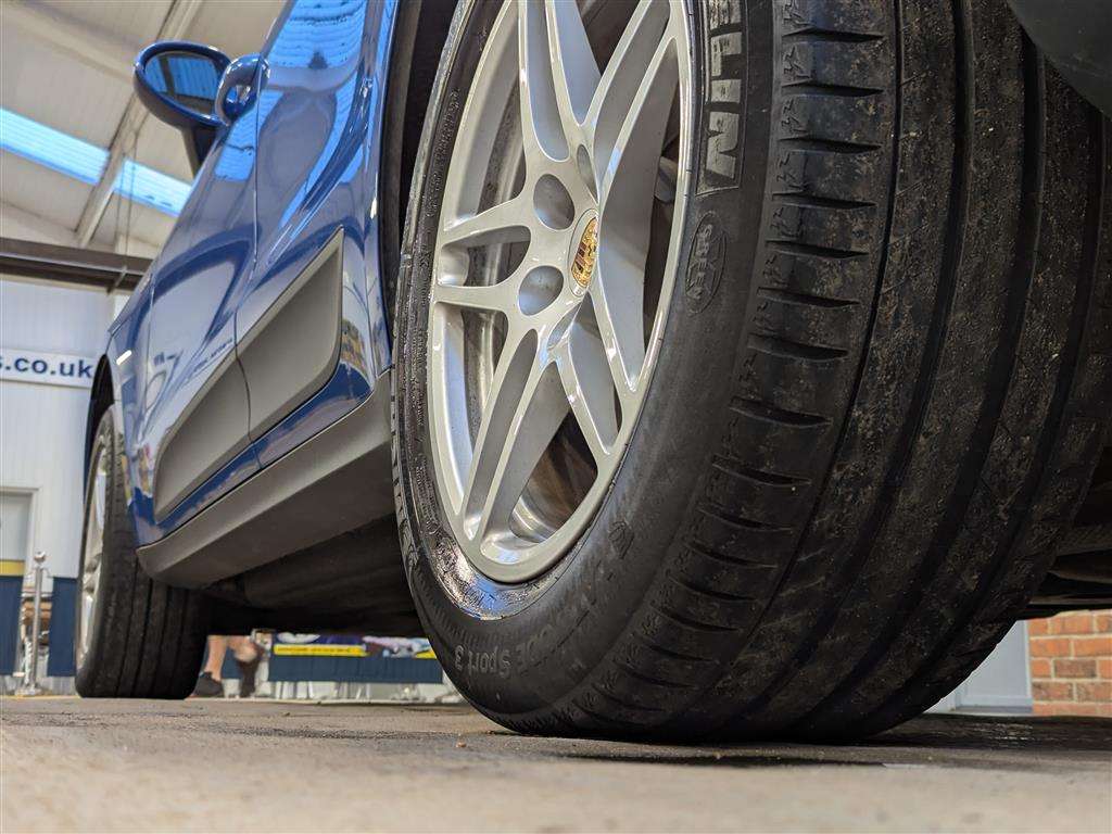 <p>2015 PORSCHE MACAN S D S-A</p>