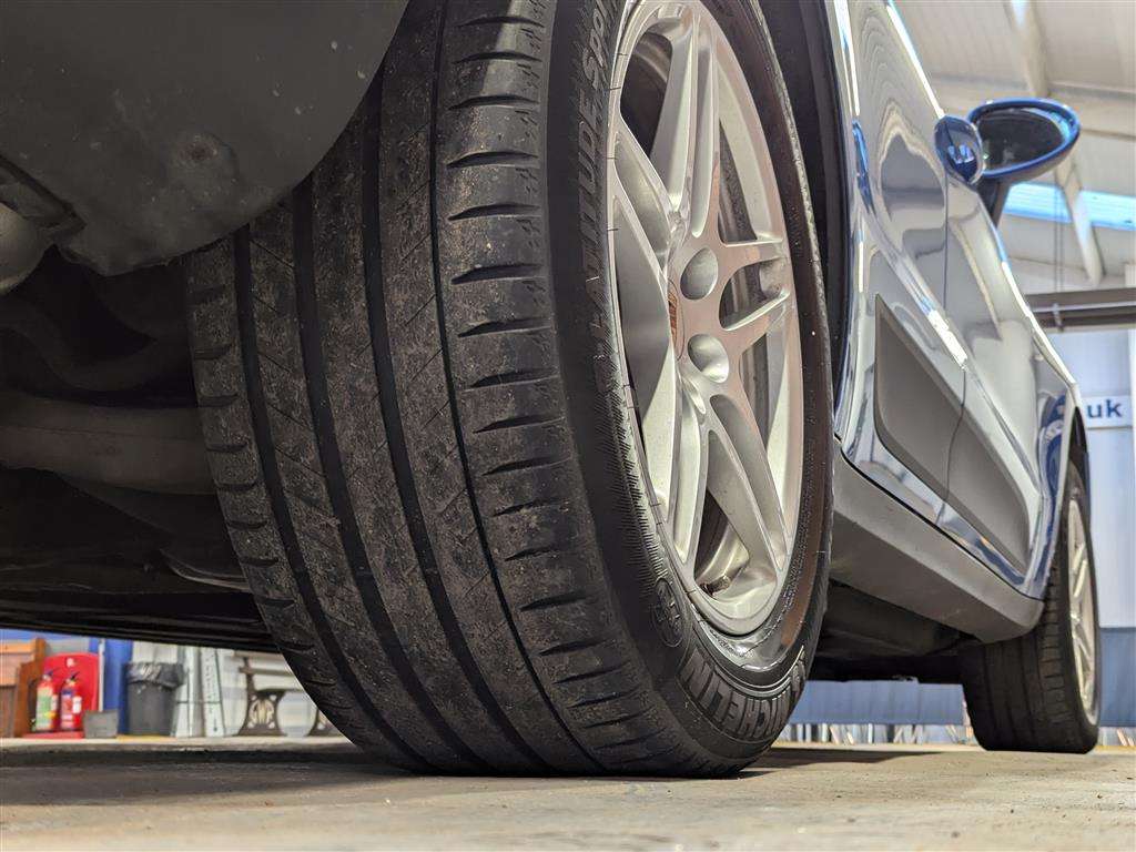 <p>2015 PORSCHE MACAN S D S-A</p>